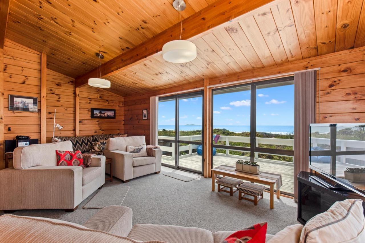 Oceanside Bach - Mount Maunganui Holiday Home Екстериор снимка