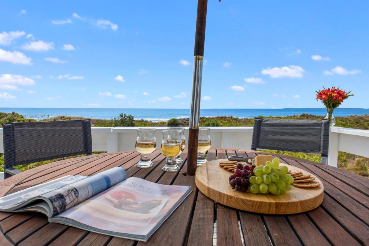 Oceanside Bach - Mount Maunganui Holiday Home Екстериор снимка
